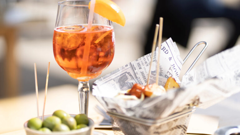 Aperol Spritz nemusíte iba piť - počuli ste už o mejkape s týmto názvom?